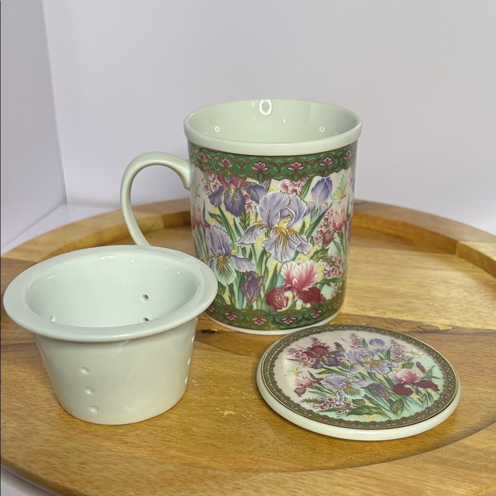 Windward Floral Tea Mug with Infuser and Lid